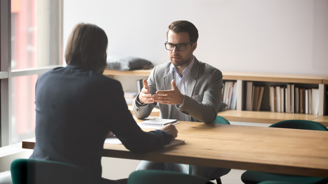 in gesprek over geld